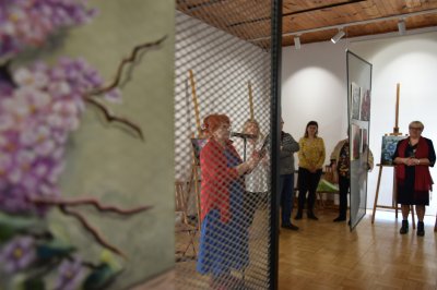 Malwy, róże, fiołki... - Wernisaż wystawy Barbary Harasim